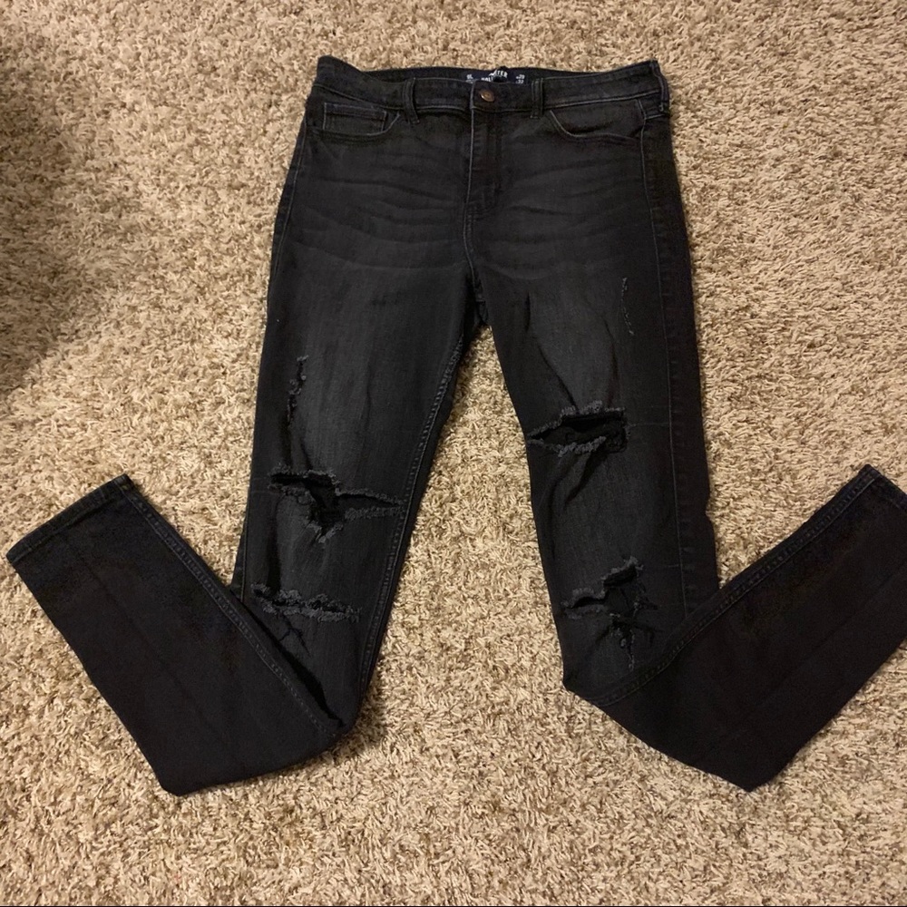Hollister Ripped High Rise skinniest jean